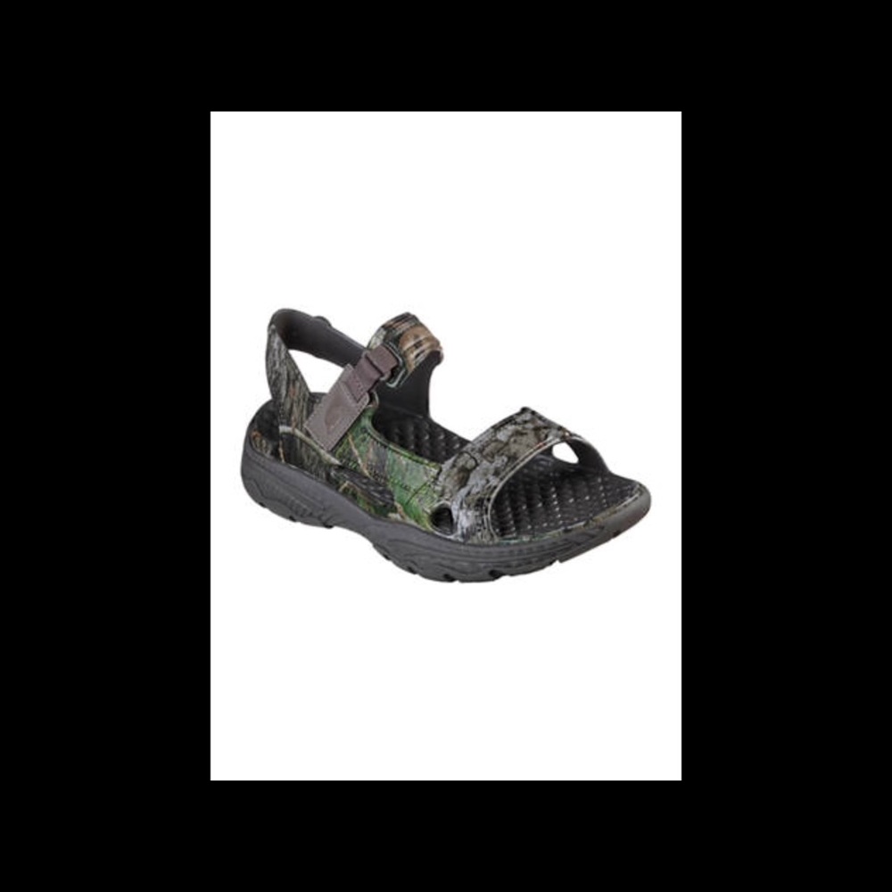 Men’s sketchers sandals new in box